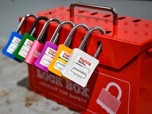 What is the 6 steps of lockout / tagout